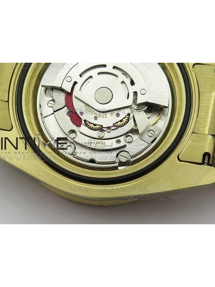 GMT-Master II 116718LN YG BP Green Dial Ceramic Bezel on YG Bracelet A3186